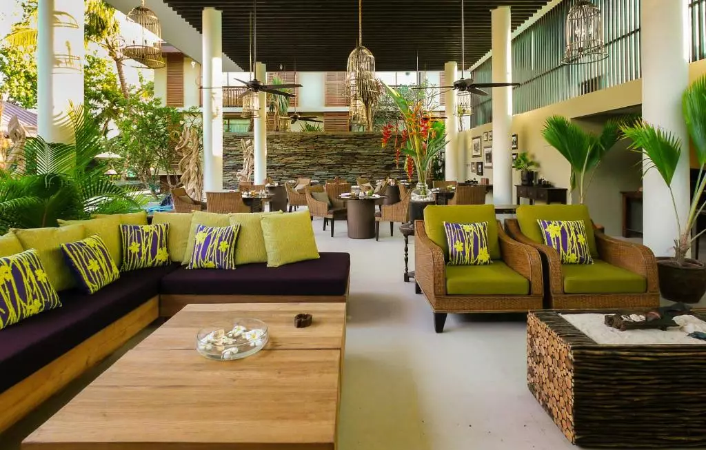 Dhevatara Beach Hotel